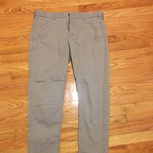 Uniqlo chinos size 34x34